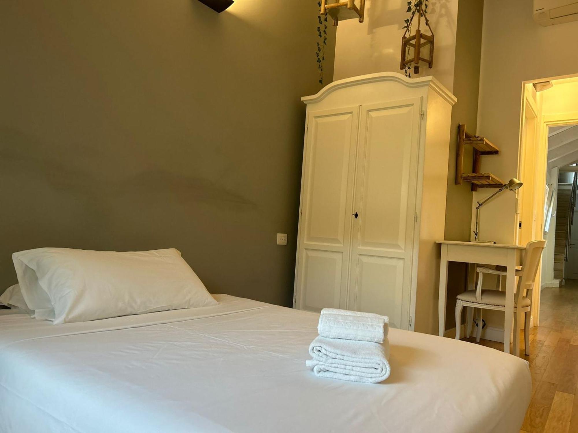 Cosmopolitan Central Rooms Bologna Exterior photo