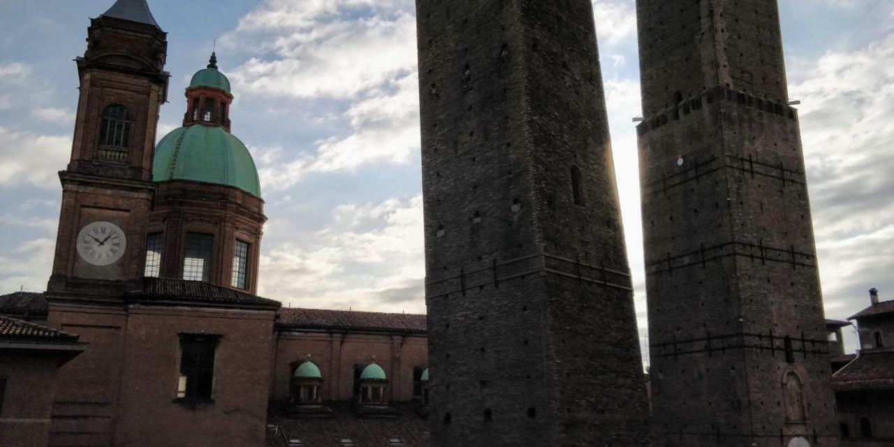Cosmopolitan Central Rooms Bologna Exterior photo