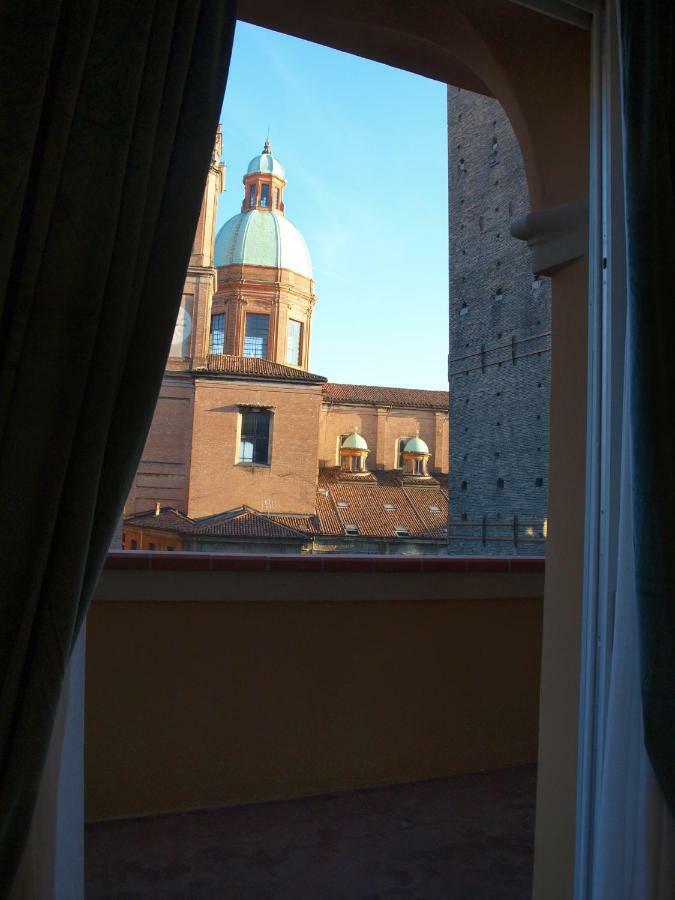 Cosmopolitan Central Rooms Bologna Exterior photo