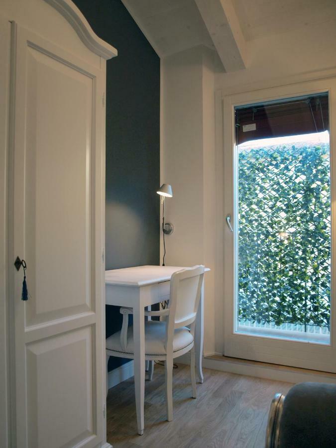 Cosmopolitan Central Rooms Bologna Exterior photo
